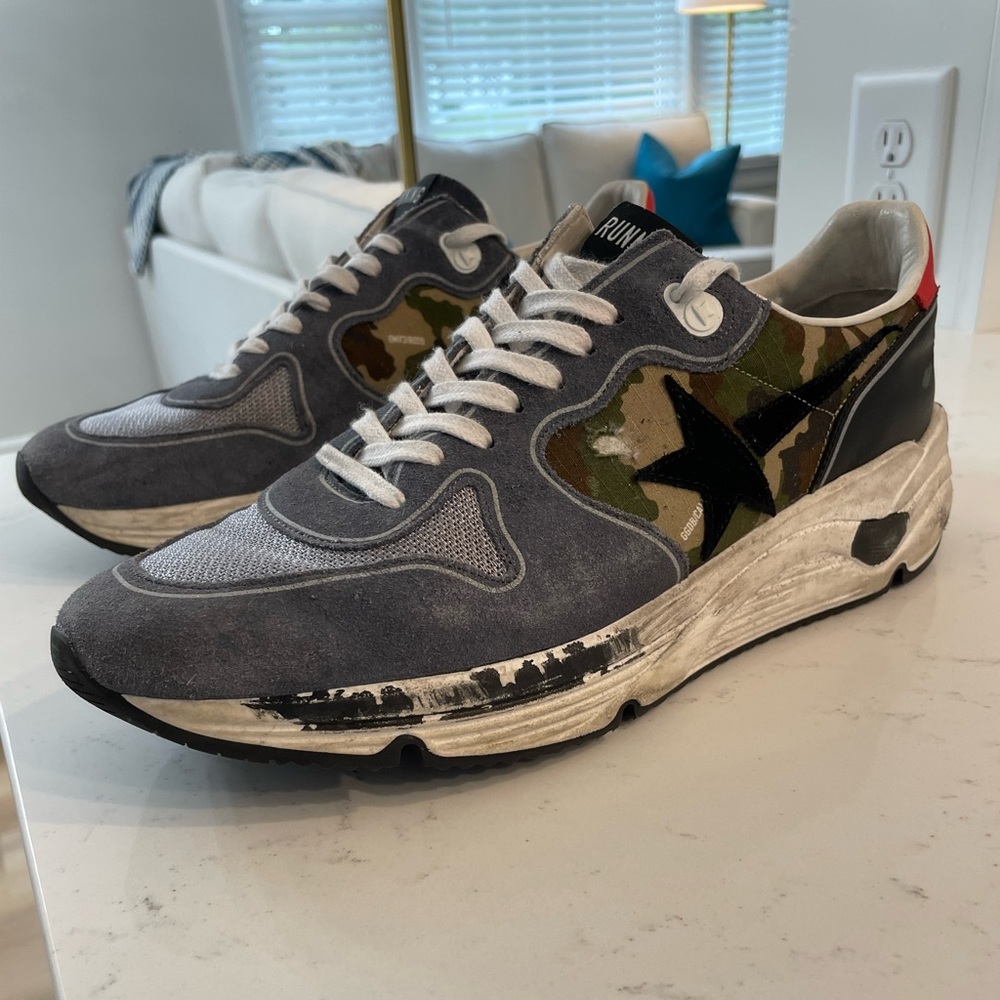 Golden Goose Men’s Sneakers; no box